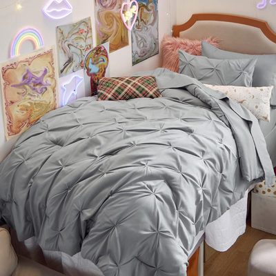 Bedsure Pintuck Bed-in-a-Bag with Sheets