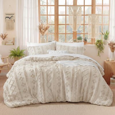 Bedsure Farmhouse Tufted Boho Comforter Set