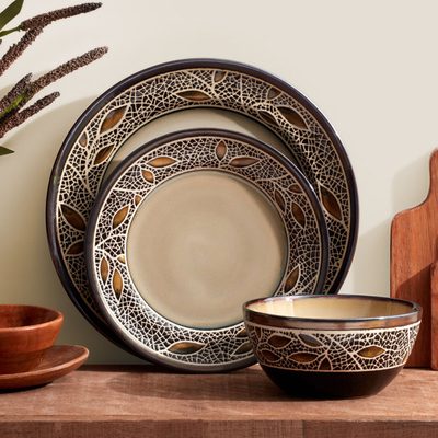 Mikasa Alexandria 16-Piece Stoneware Dinnerware Set