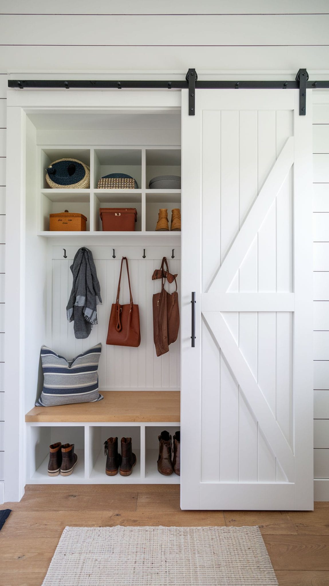 15 Modern Mudroom Ideas for a Stylish, Functional Space