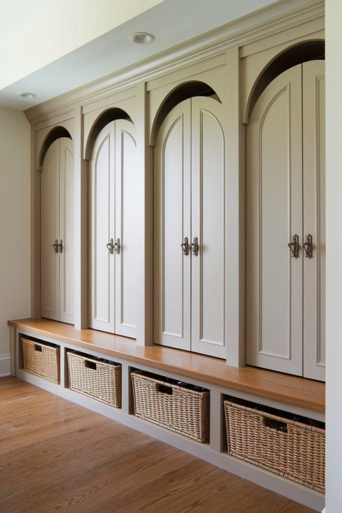 15 Stylish Mudroom Lockers with Doors for a Tidy Home